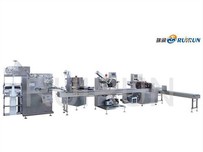 Automaattinen ruokailuvälineiden pakkauskone